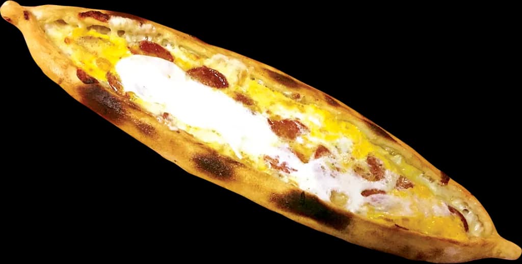 Kaşarlı Sucuklu Yumurtalı Pide